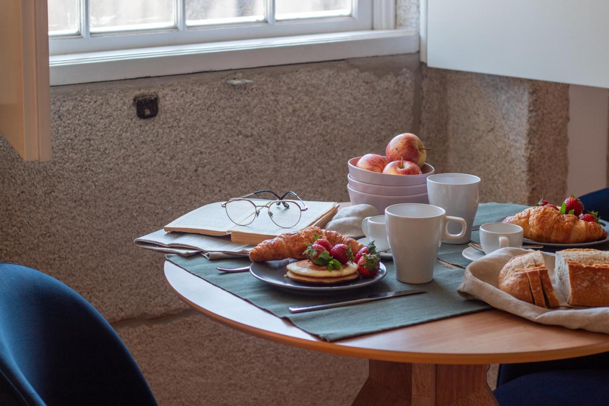 Lovelystay - Dirk Apartment - Almada 4º F Porto Eksteriør bilde