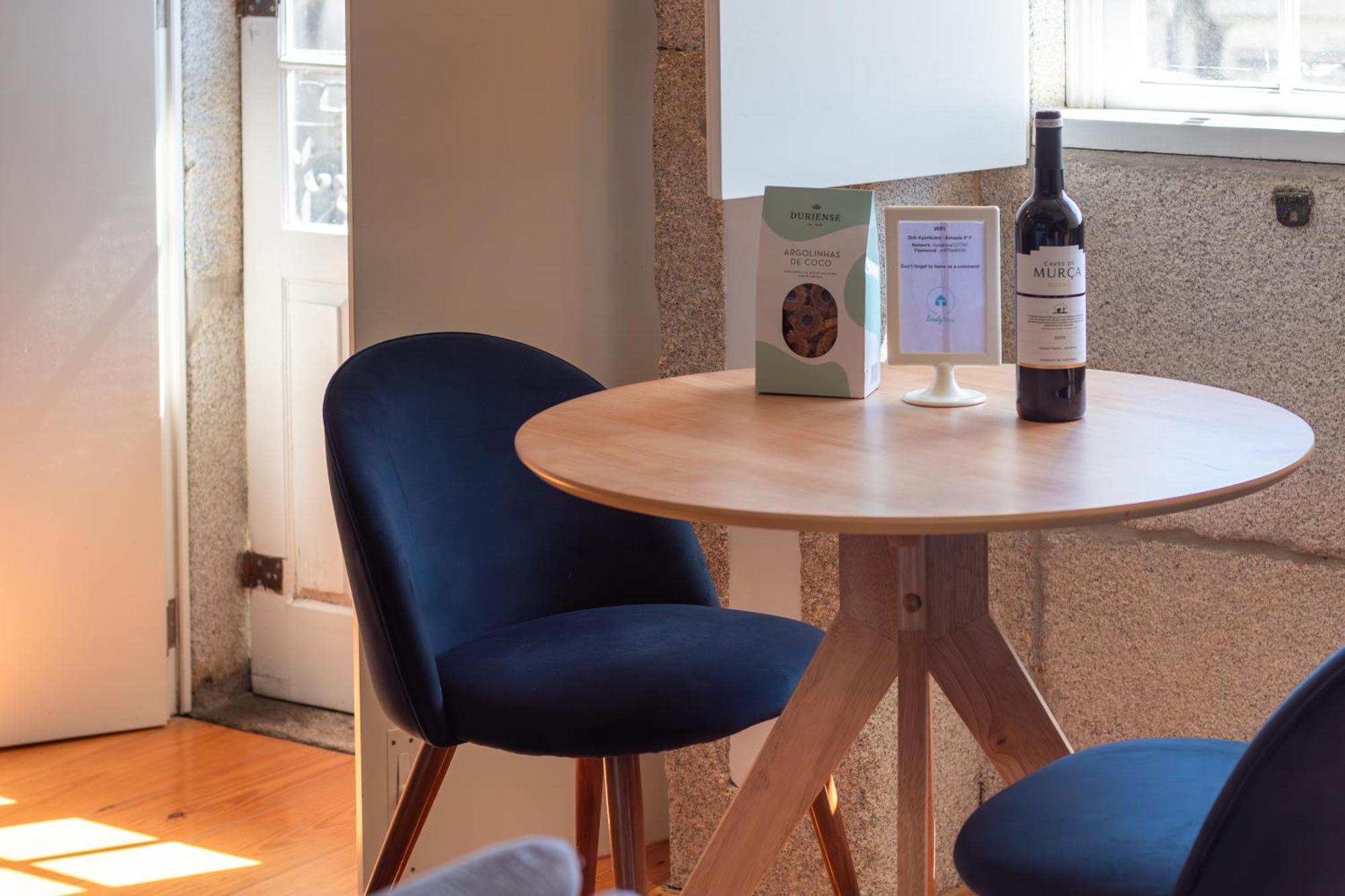 Lovelystay - Dirk Apartment - Almada 4º F Porto Eksteriør bilde