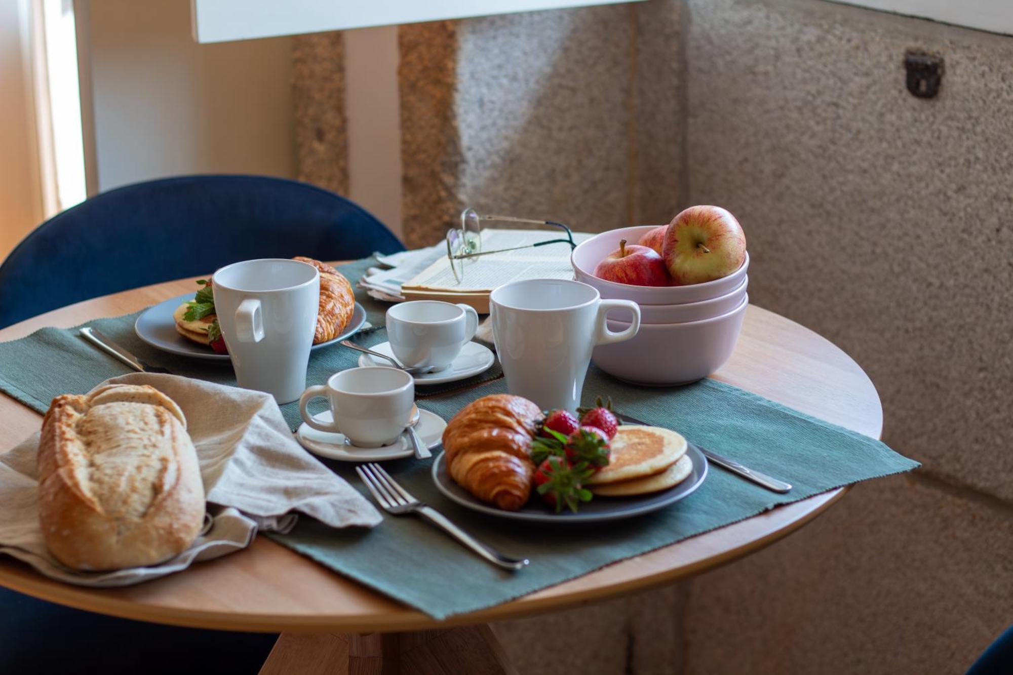Lovelystay - Dirk Apartment - Almada 4º F Porto Eksteriør bilde